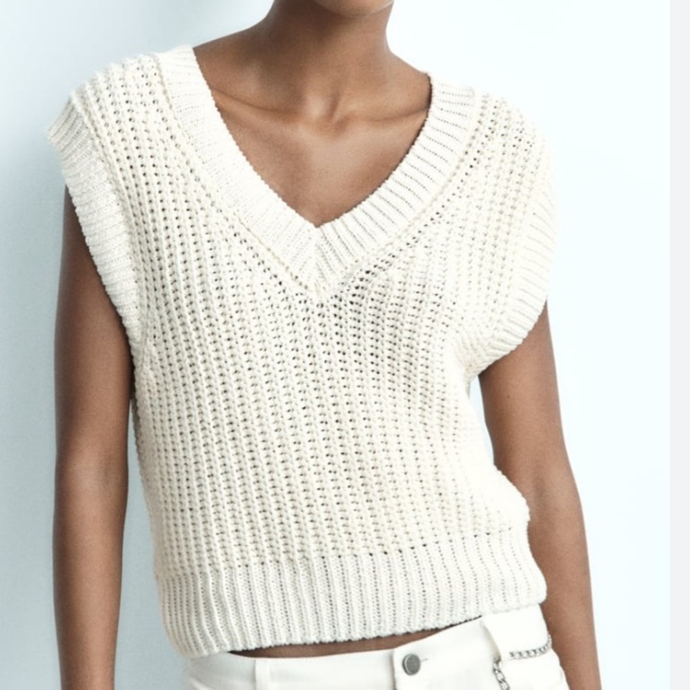 ZARA V-Neck Knit Sweater